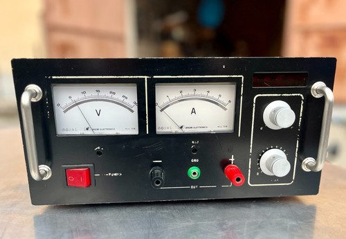 Alimentatore stabilizzato - , da